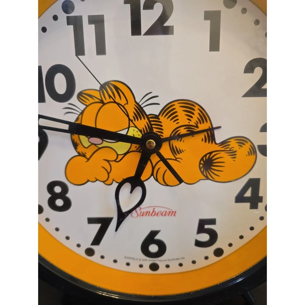 Vintage Garfield Metal Windup Alarm Clock Sunbeam 1978 Orange Cat 70s Display